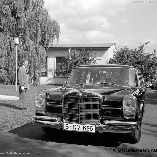 1964 Mercedes-Benz 600 Pullman Limousine W100 Front View