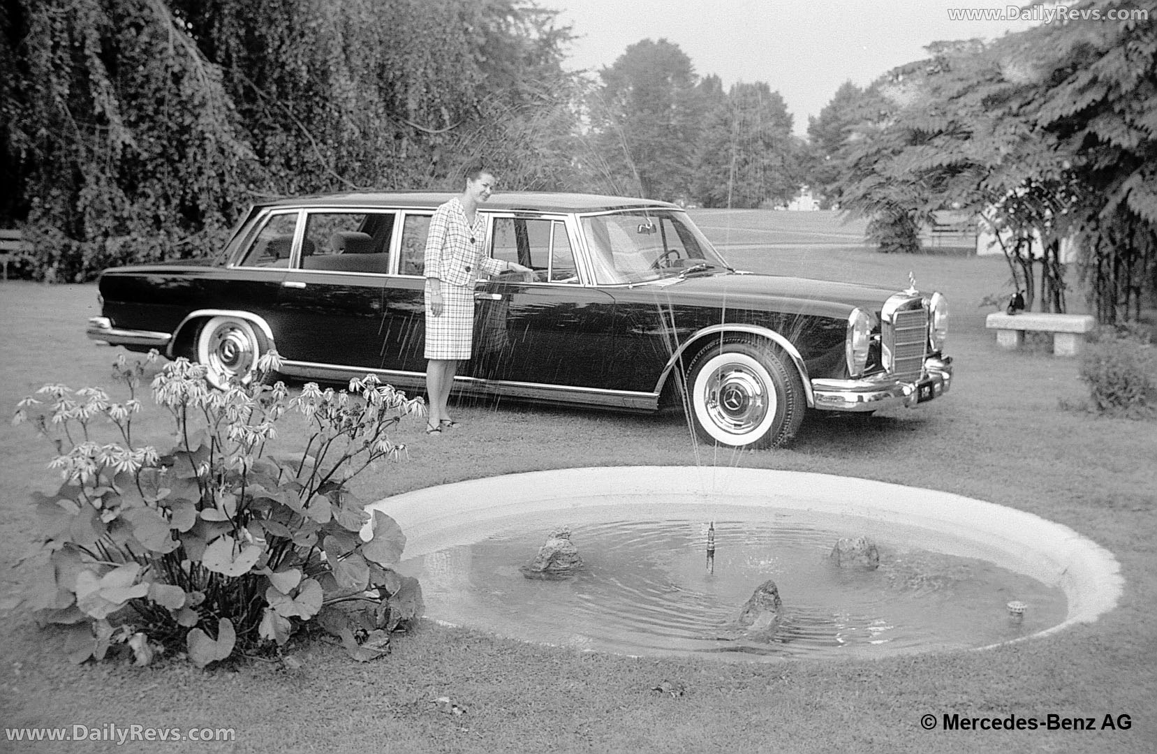 1964 Mercedes-Benz 600 Pullman Limousine W100 Front View