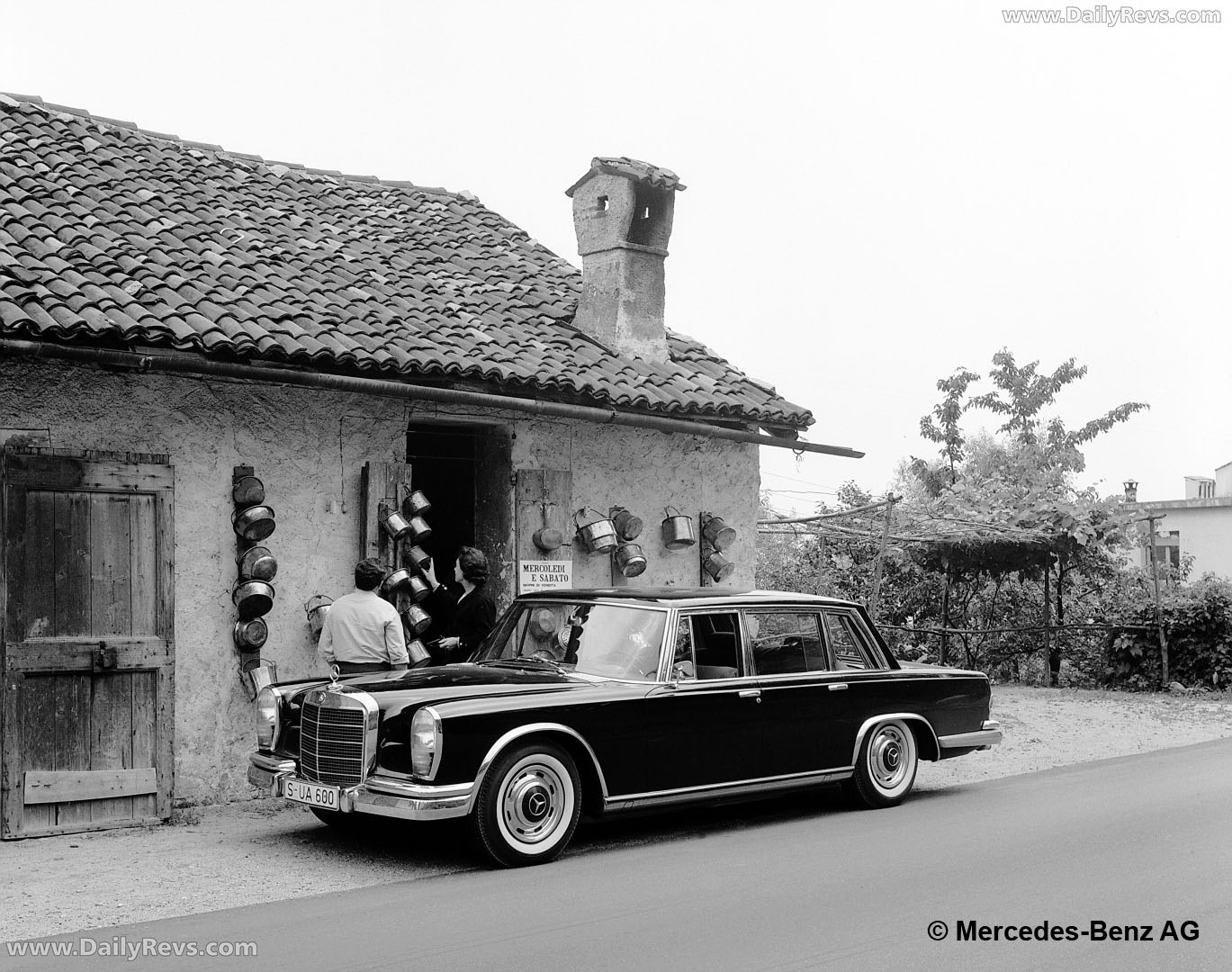 1964 Mercedes-Benz 600 Pullman Limousine W100 Front View