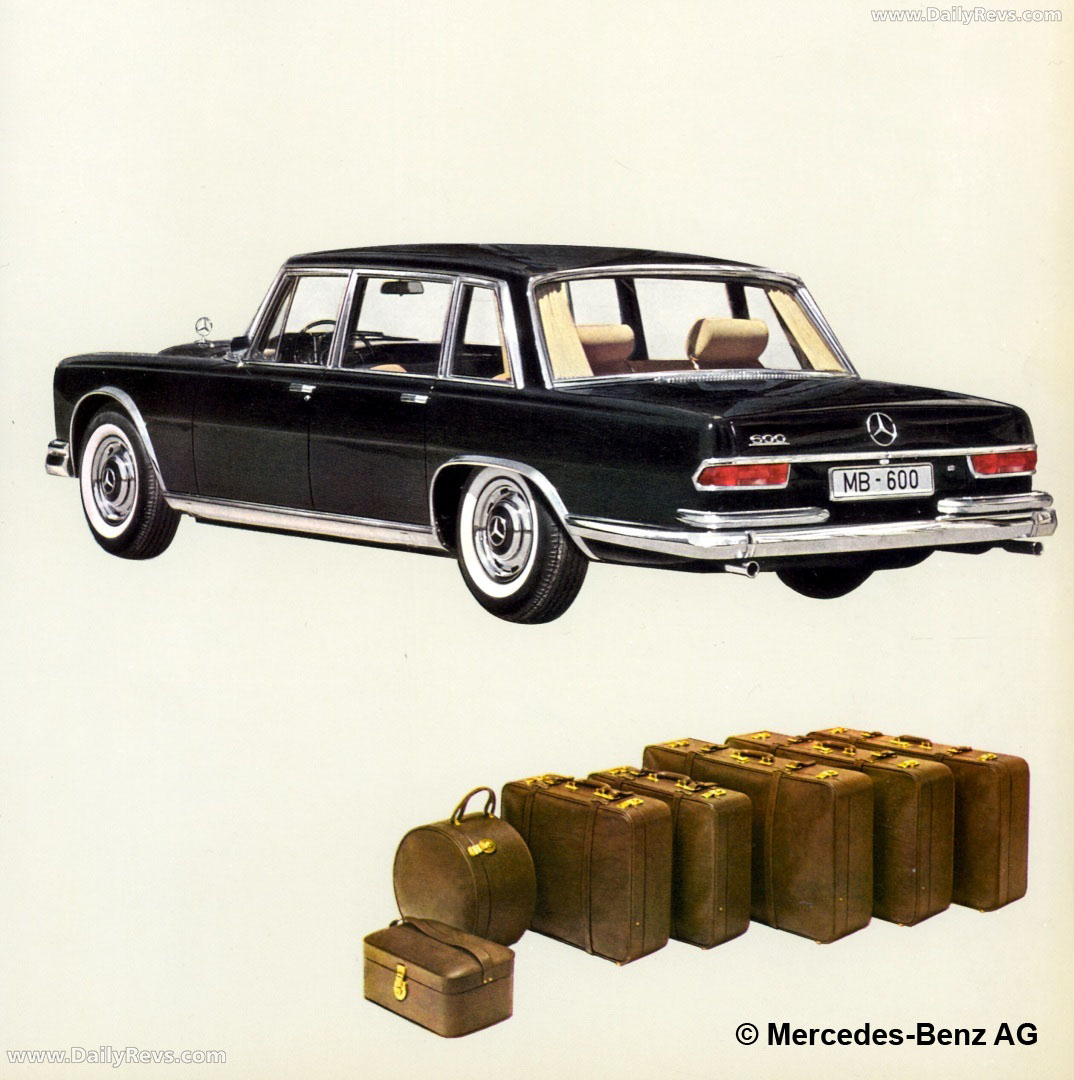 1964 Mercedes-Benz 600 Pullman Limousine W100 Rear View