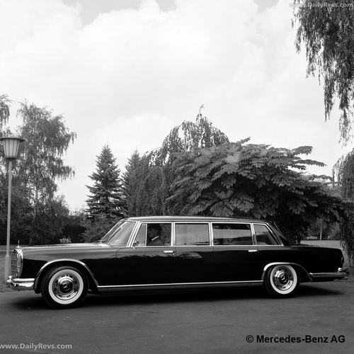 1964 Mercedes-Benz 600 Pullman Limousine W100 Side View