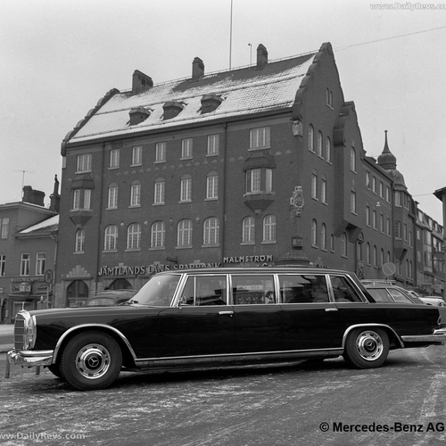 1964 Mercedes-Benz 600 Pullman Limousine W100 Side View