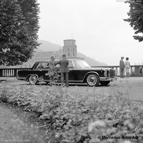 1964 Mercedes-Benz 600 Pullman Limousine W100 Side View