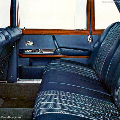 1964 Mercedes-Benz 600 Pullman Limousine W100 Interior