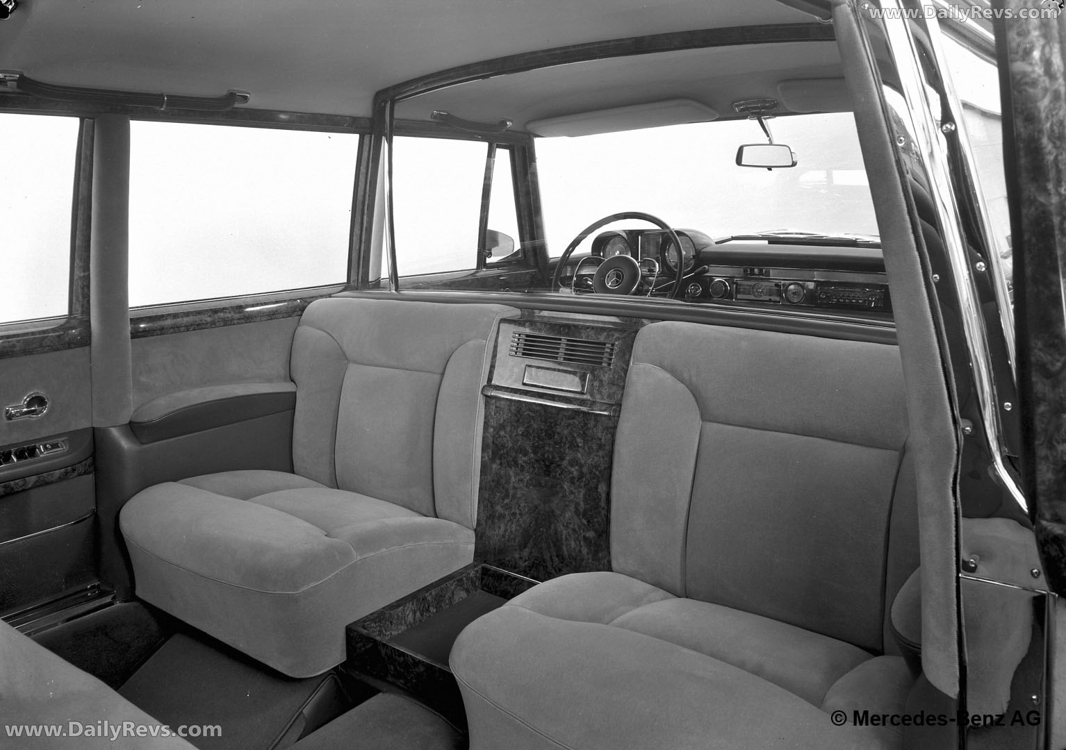 1964 Mercedes-Benz 600 Pullman Limousine W100 Interior