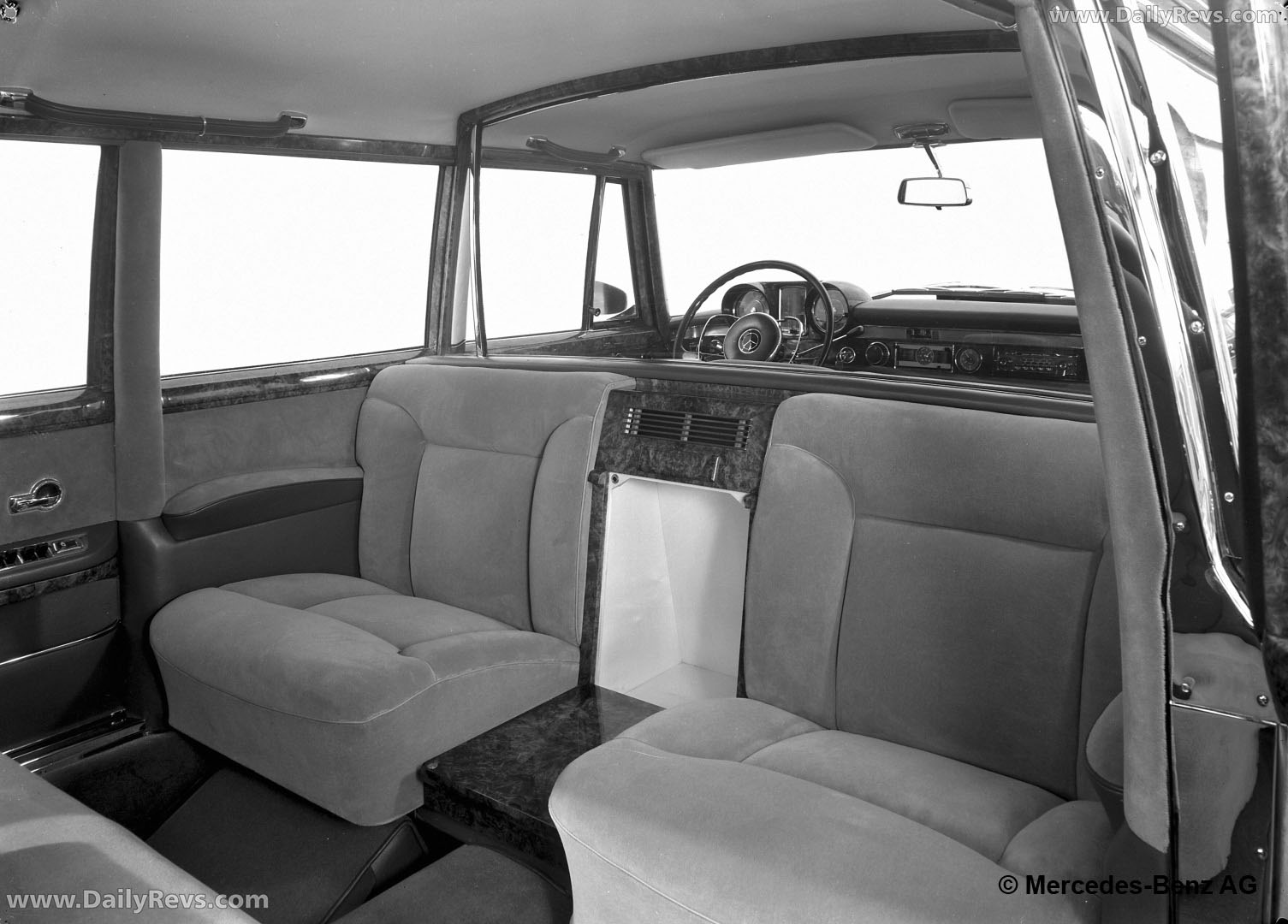 1964 Mercedes-Benz 600 Pullman Limousine W100 Interior