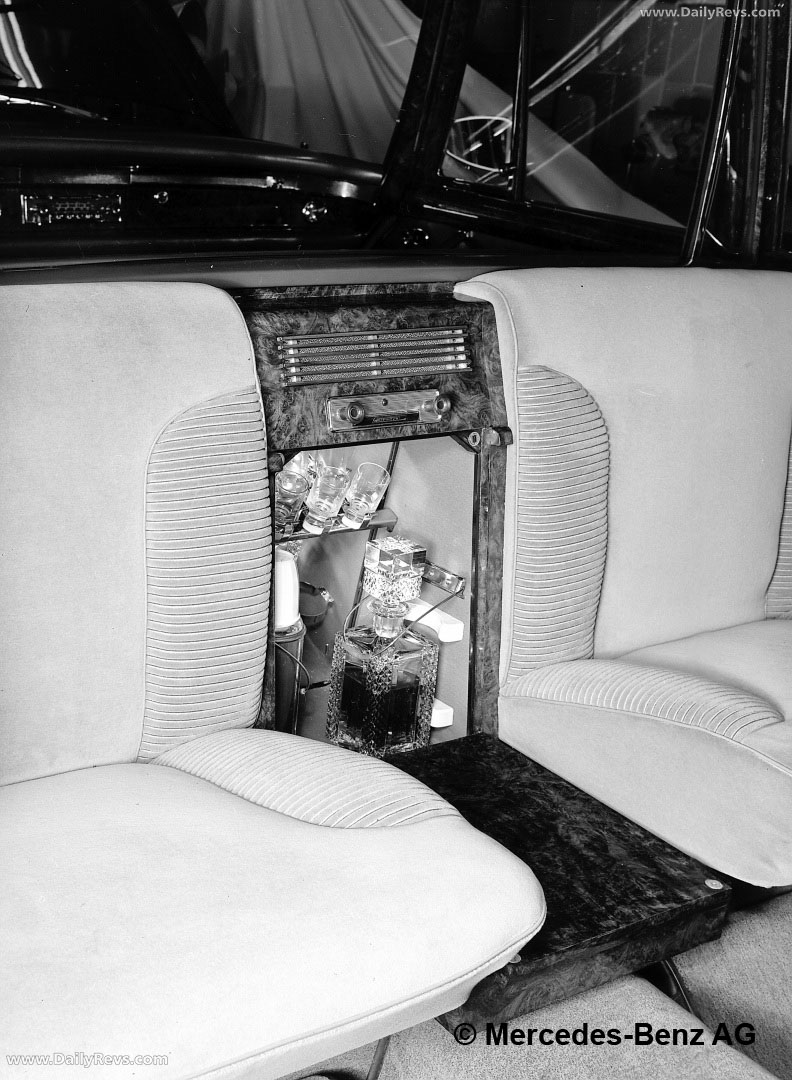 1964 Mercedes-Benz 600 Pullman Limousine W100 Interior