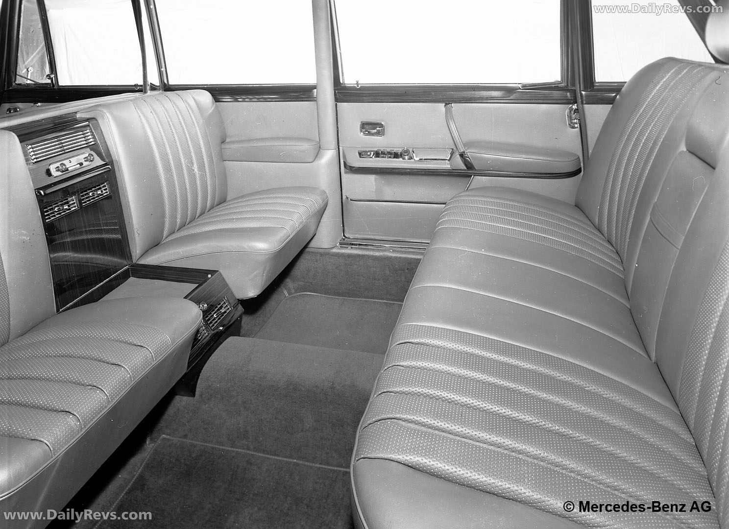 1964 Mercedes-Benz 600 Pullman Limousine W100 Interior