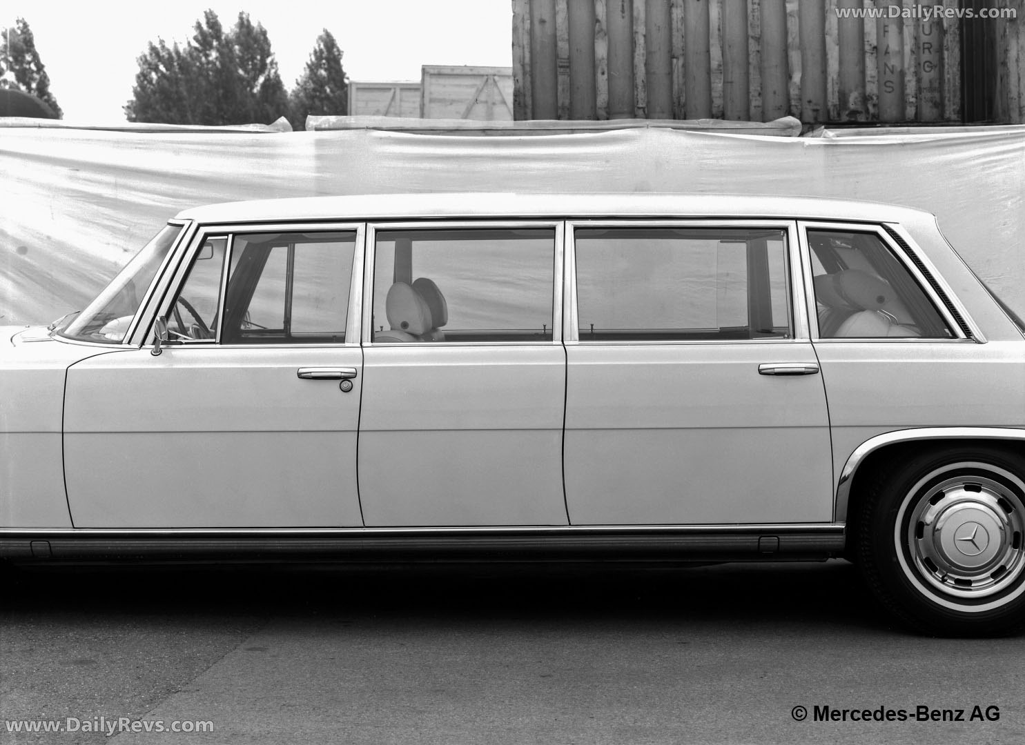 1964 Mercedes-Benz 600 Pullman Limousine W100 Exterior