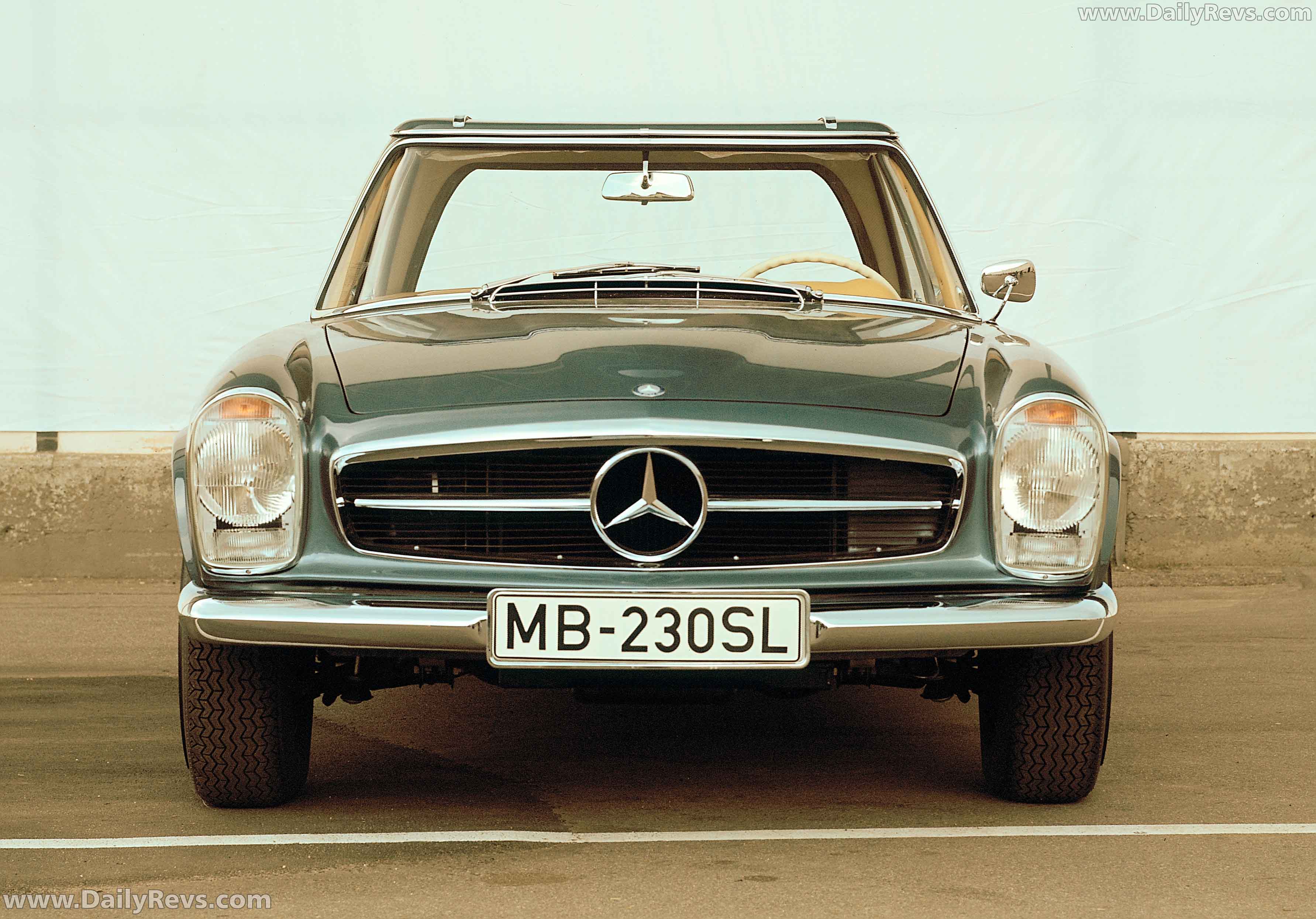 1963 Mercedes-Benz 230 SL Roadster W113 Front View
