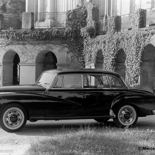 1959 Mercedes-Benz 300d W189 Front View
