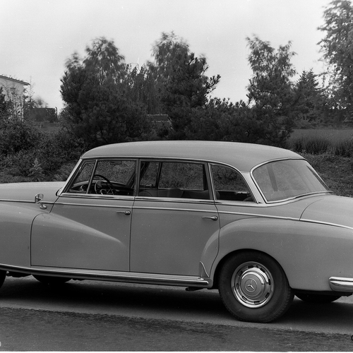 1959 Mercedes-Benz 300d W189 Rear View