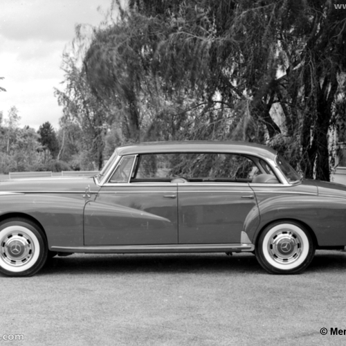 1959 Mercedes-Benz 300d W189 Side View
