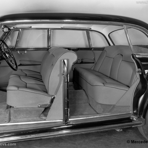1959 Mercedes-Benz 300d W189 Interior