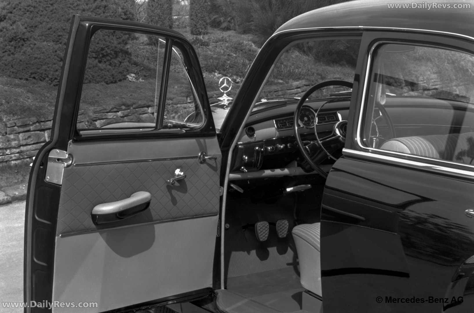 1958 Mercedes-Benz 190 W121 Interior