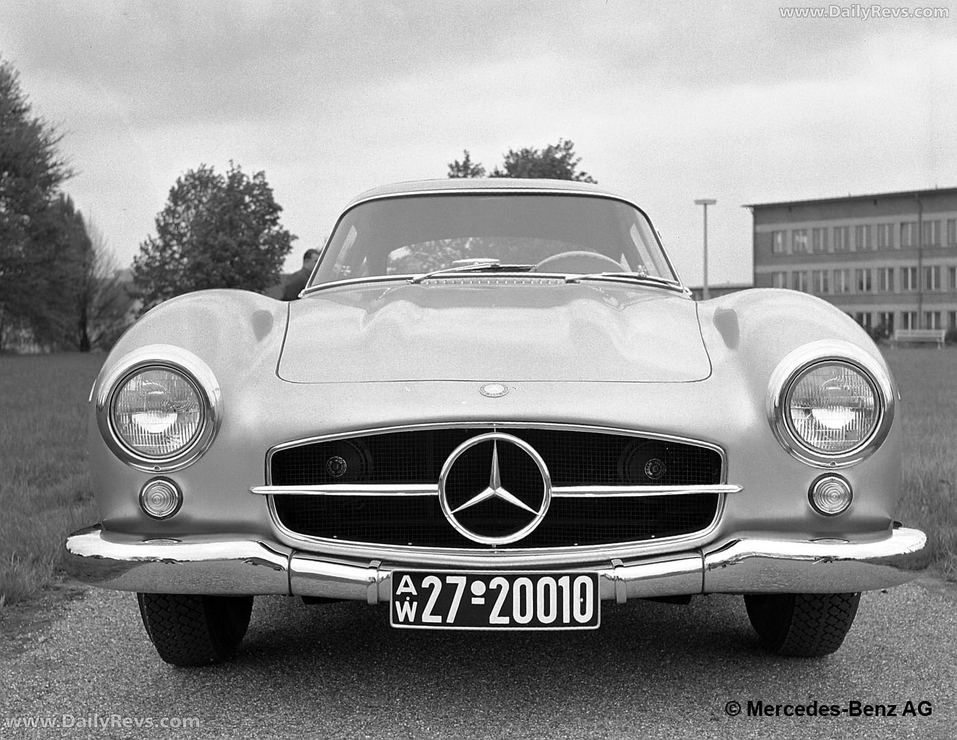 1957 Mercedes-Benz 300 SL W198 Front View