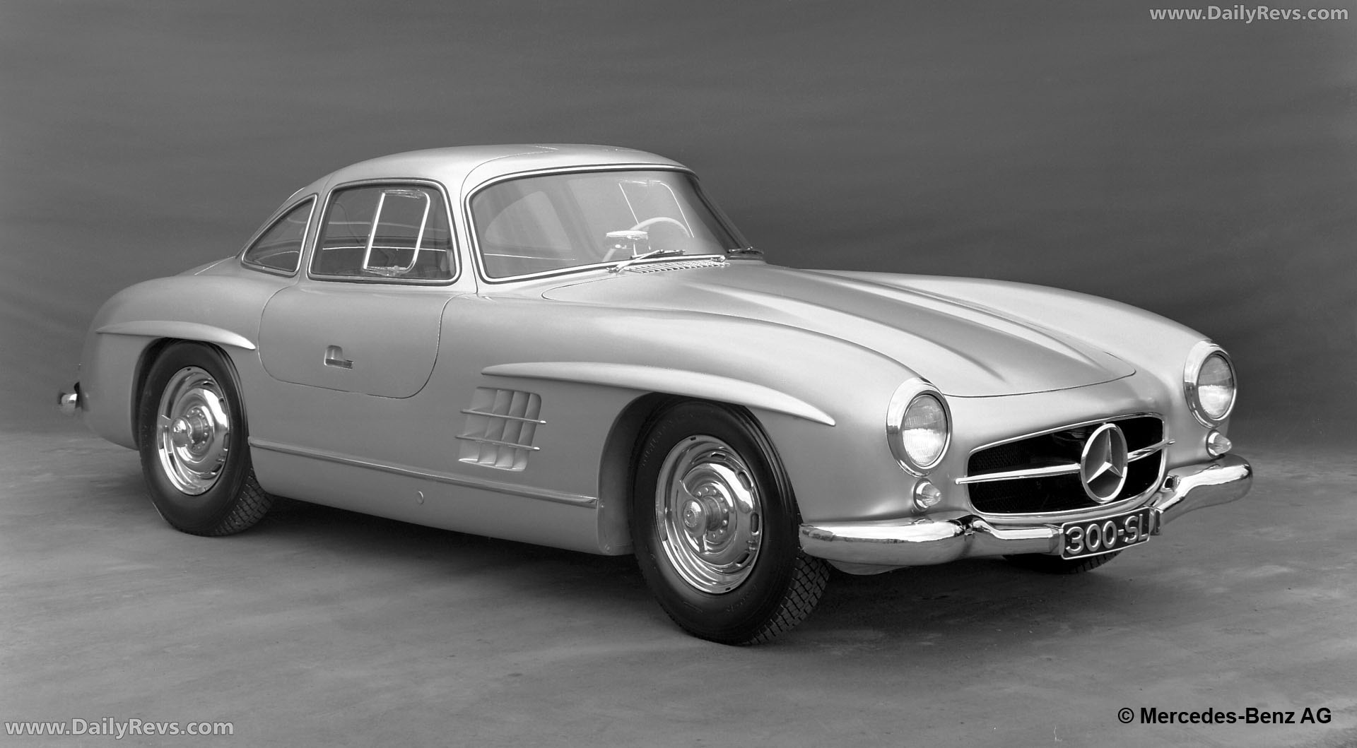 1957 Mercedes-Benz 300 SL W198 Front View
