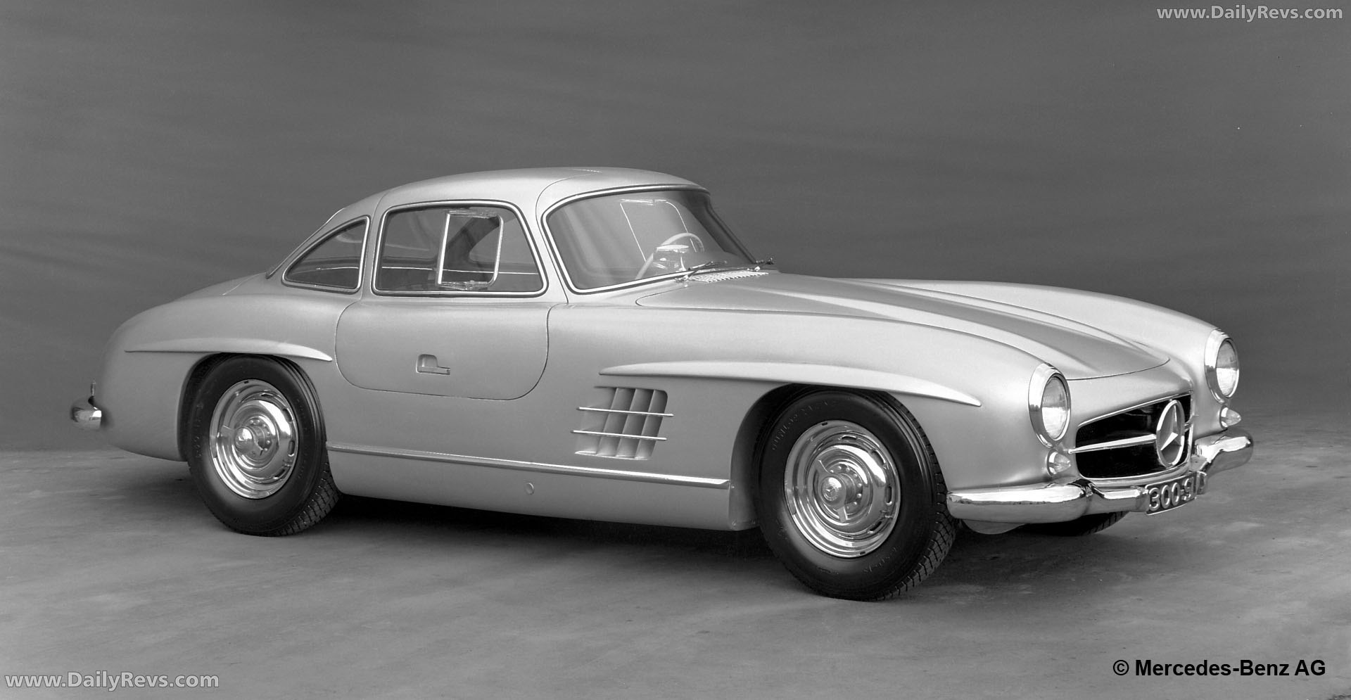 1957 Mercedes-Benz 300 SL W198 Front View