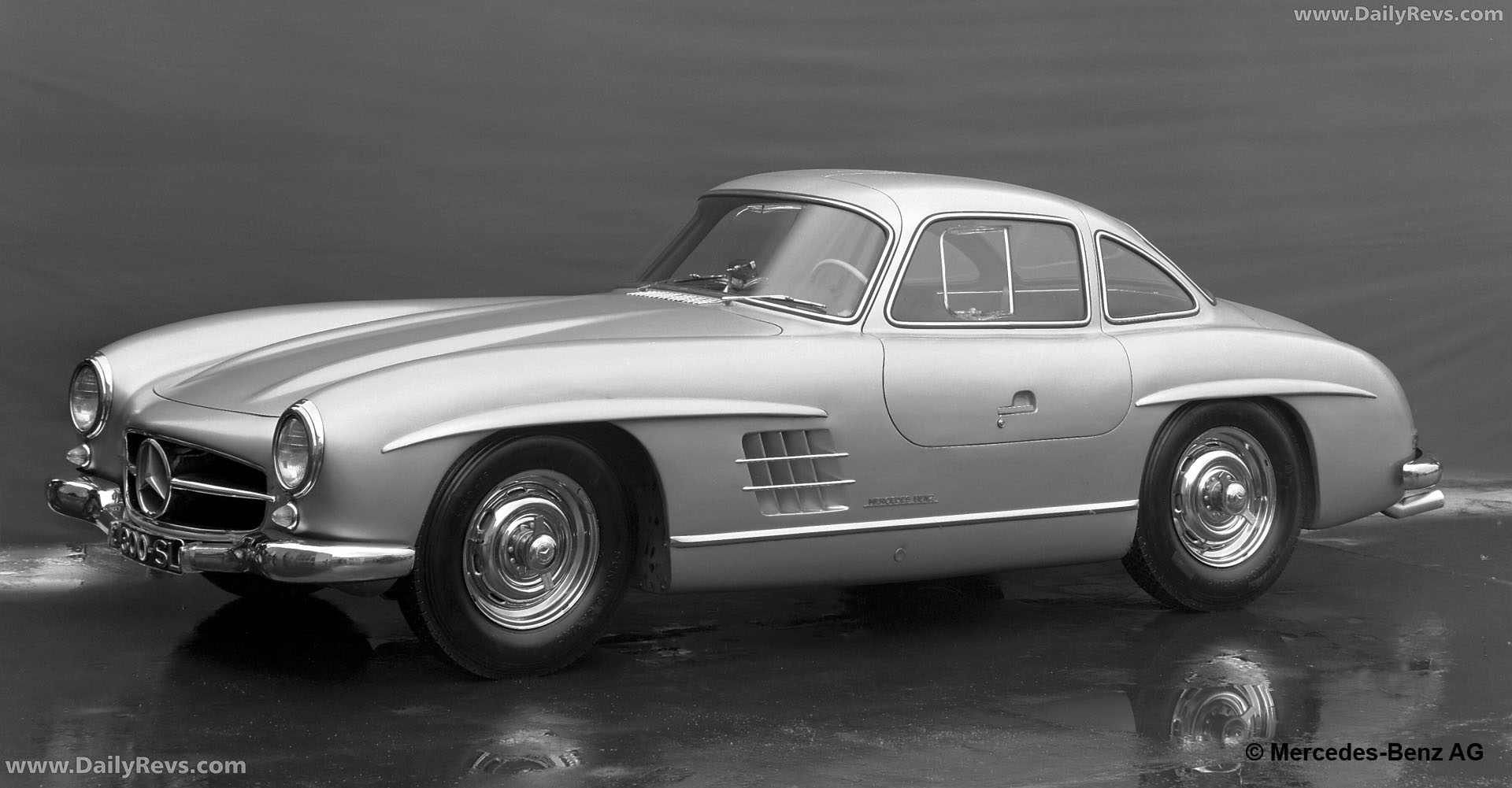 1957 Mercedes-Benz 300 SL W198 Front View