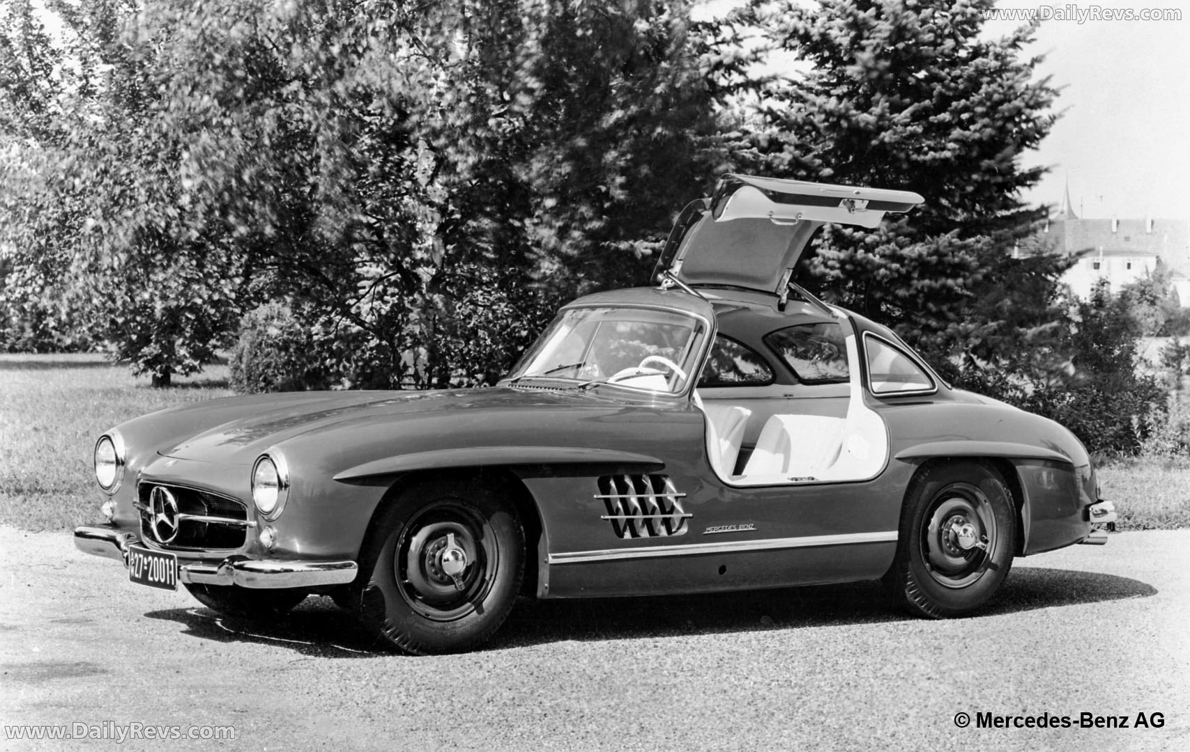1957 Mercedes-Benz 300 SL W198 Front View
