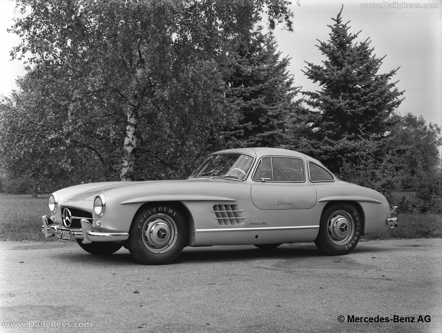 1957 Mercedes-Benz 300 SL W198 Front View
