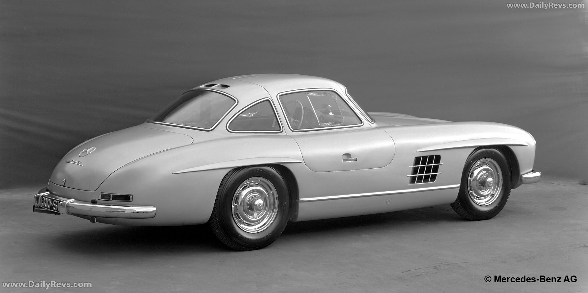 1957 Mercedes-Benz 300 SL W198 Rear View