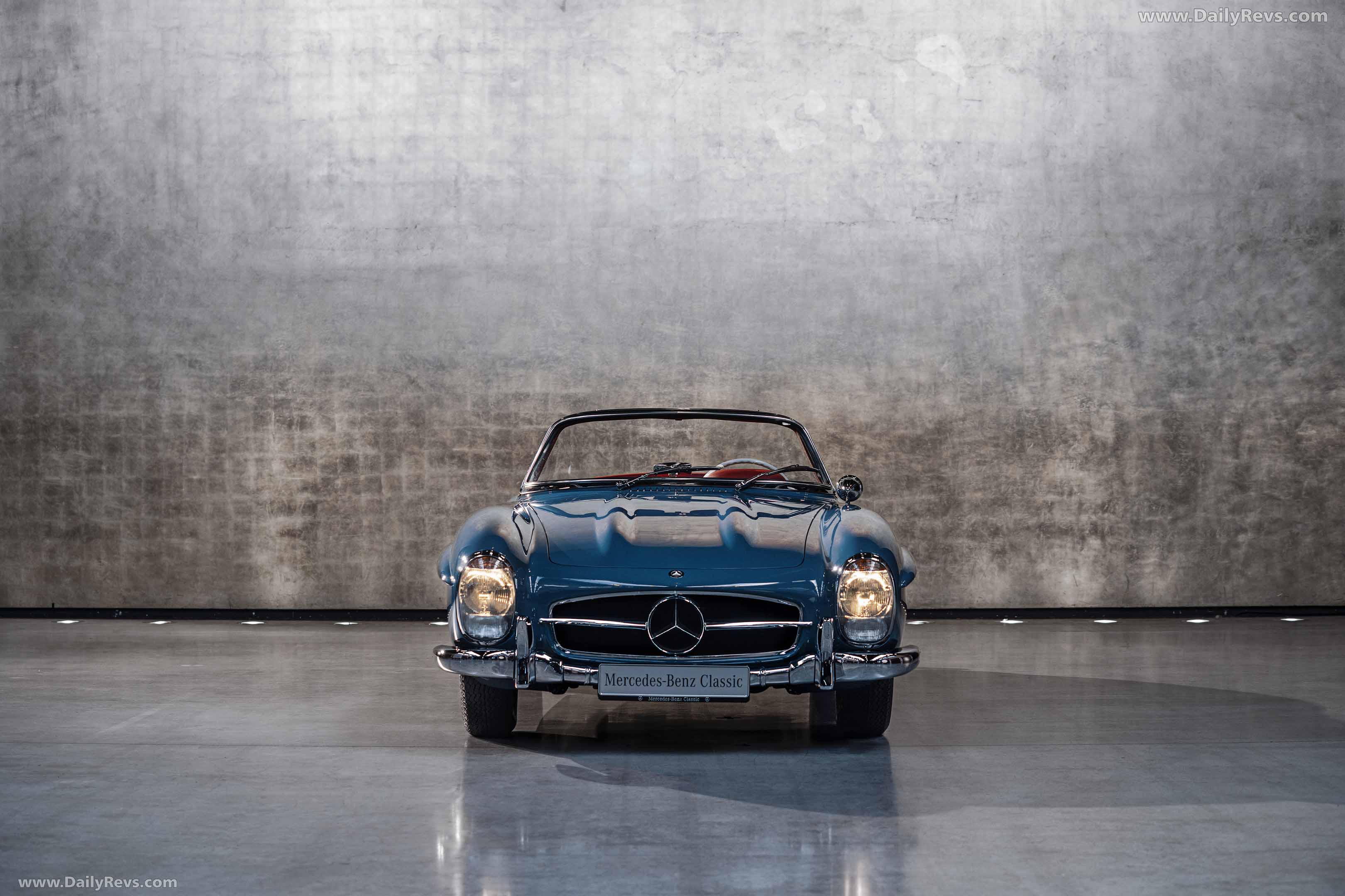 1957 Mercedes-Benz 300 SL Roadster W198 Front View
