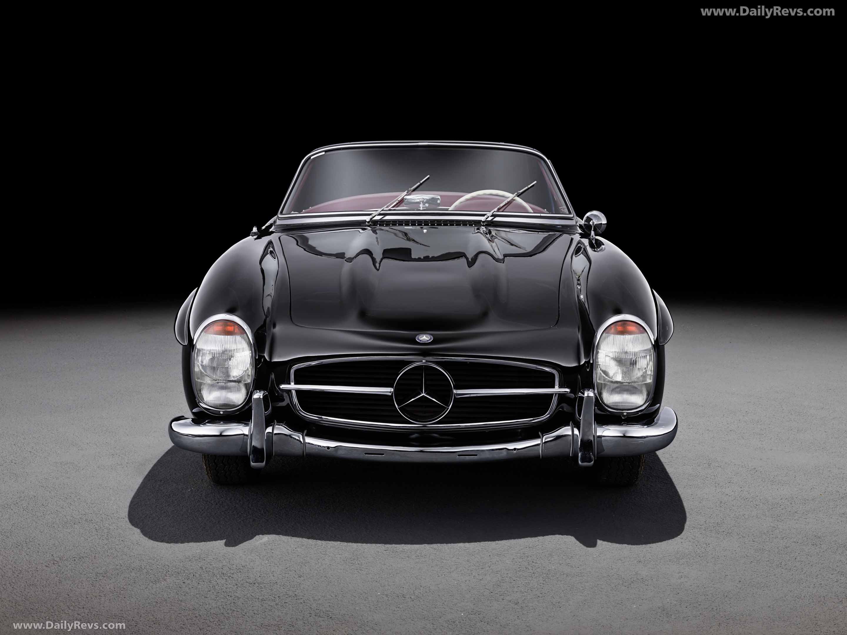 1957 Mercedes-Benz 300 SL Roadster W198 Front View