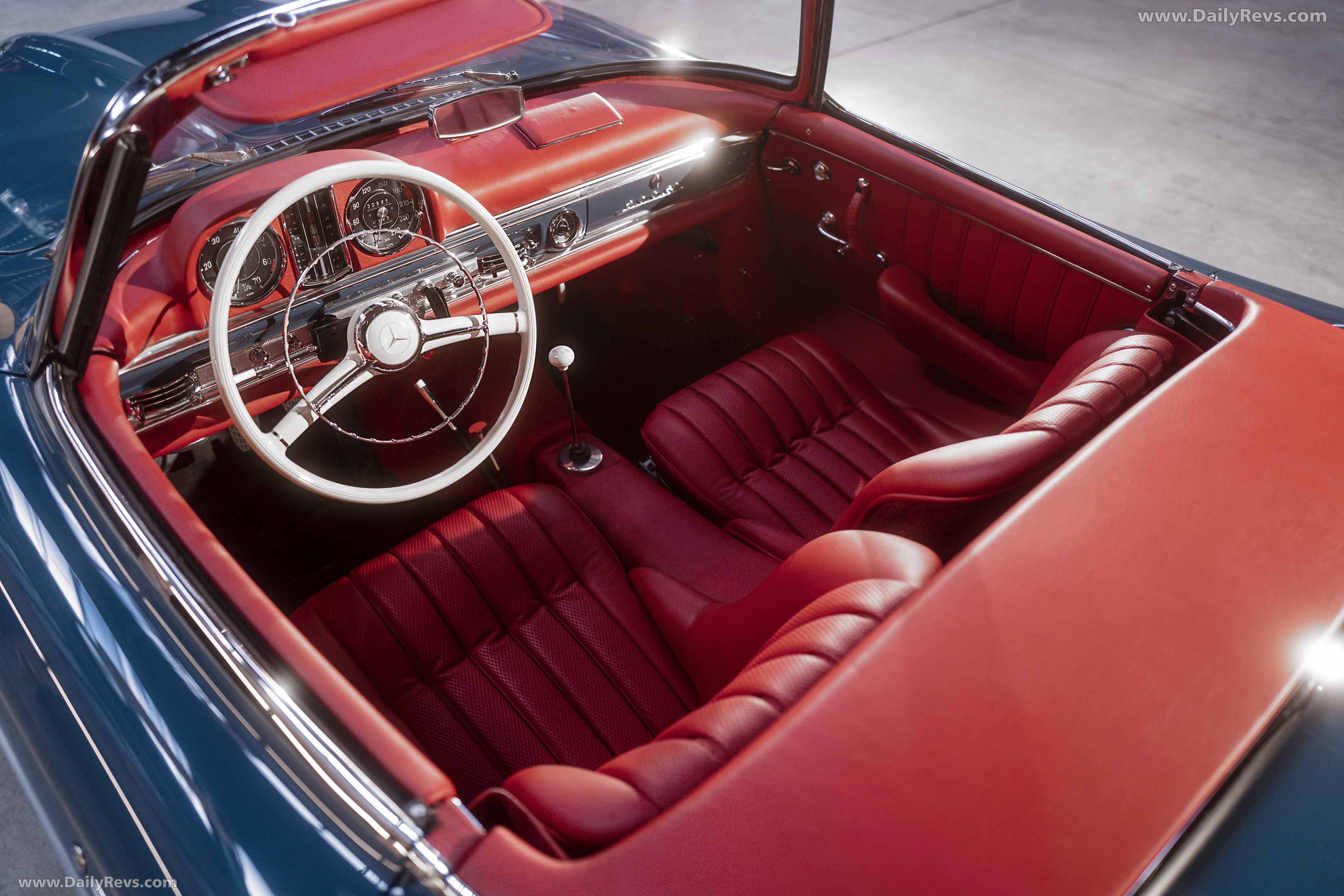1957 Mercedes-Benz 300 SL Roadster W198 Interior