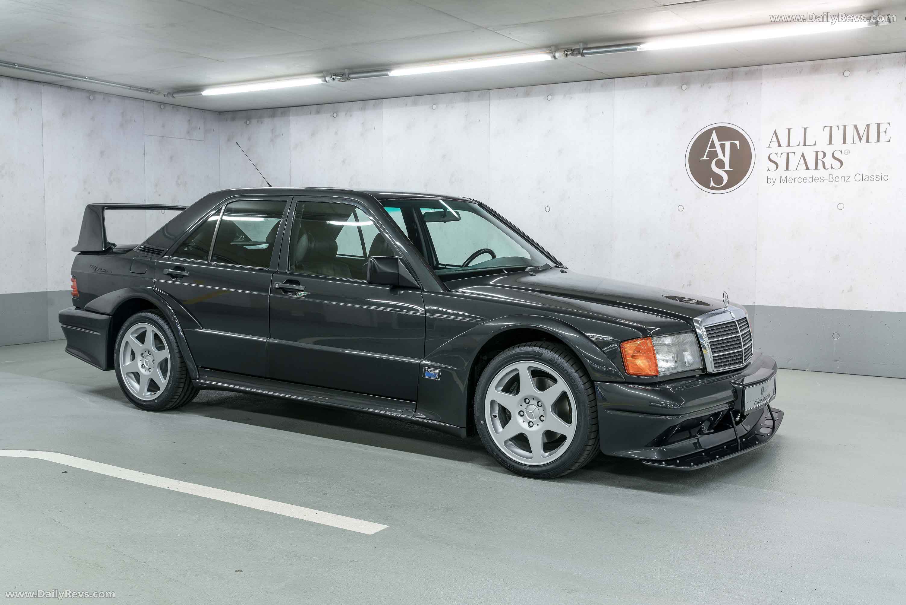 1990 Mercedes-Benz 190E EVO 2 W201 Front View