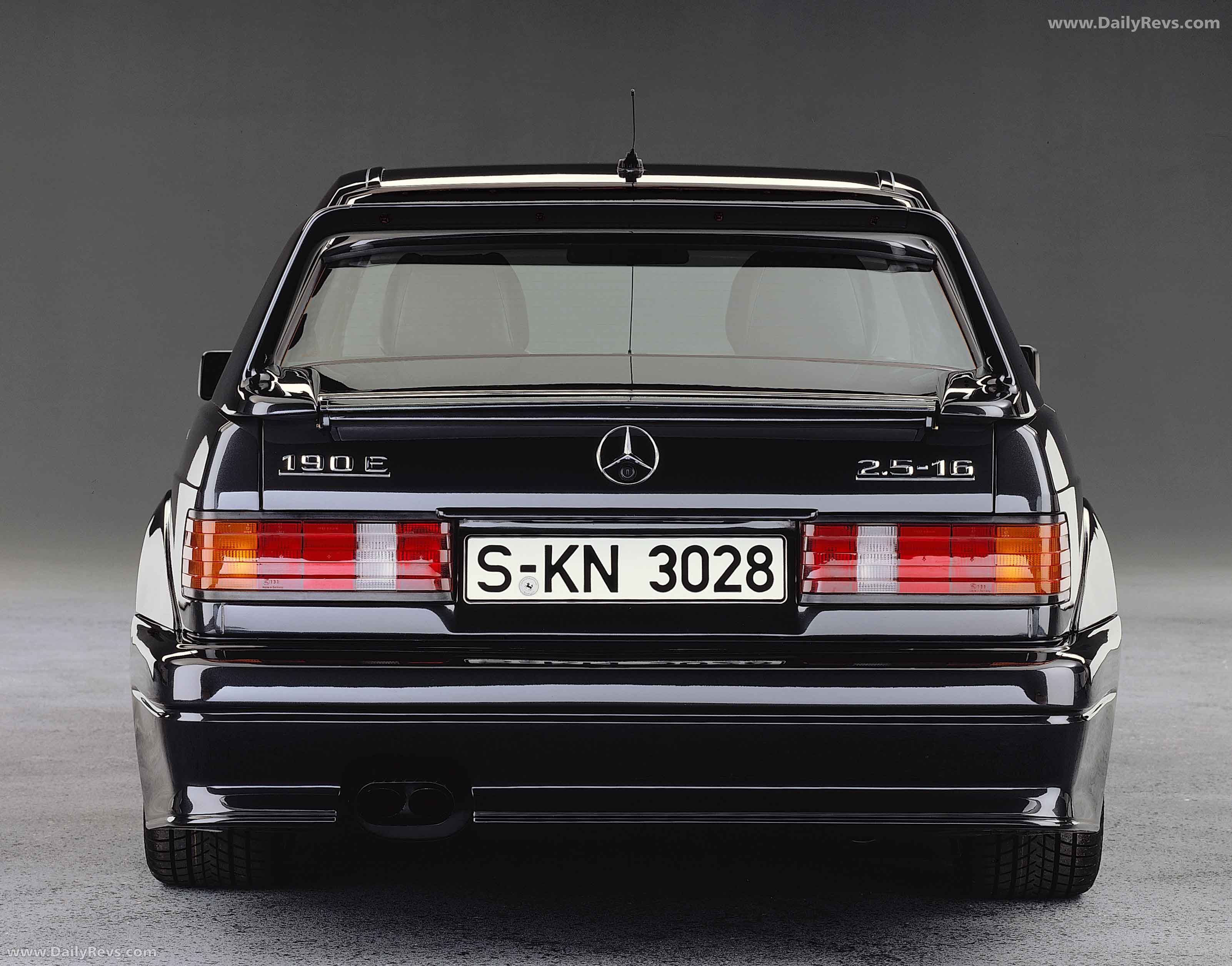 1990 Mercedes-Benz 190E EVO 2 W201 Rear View