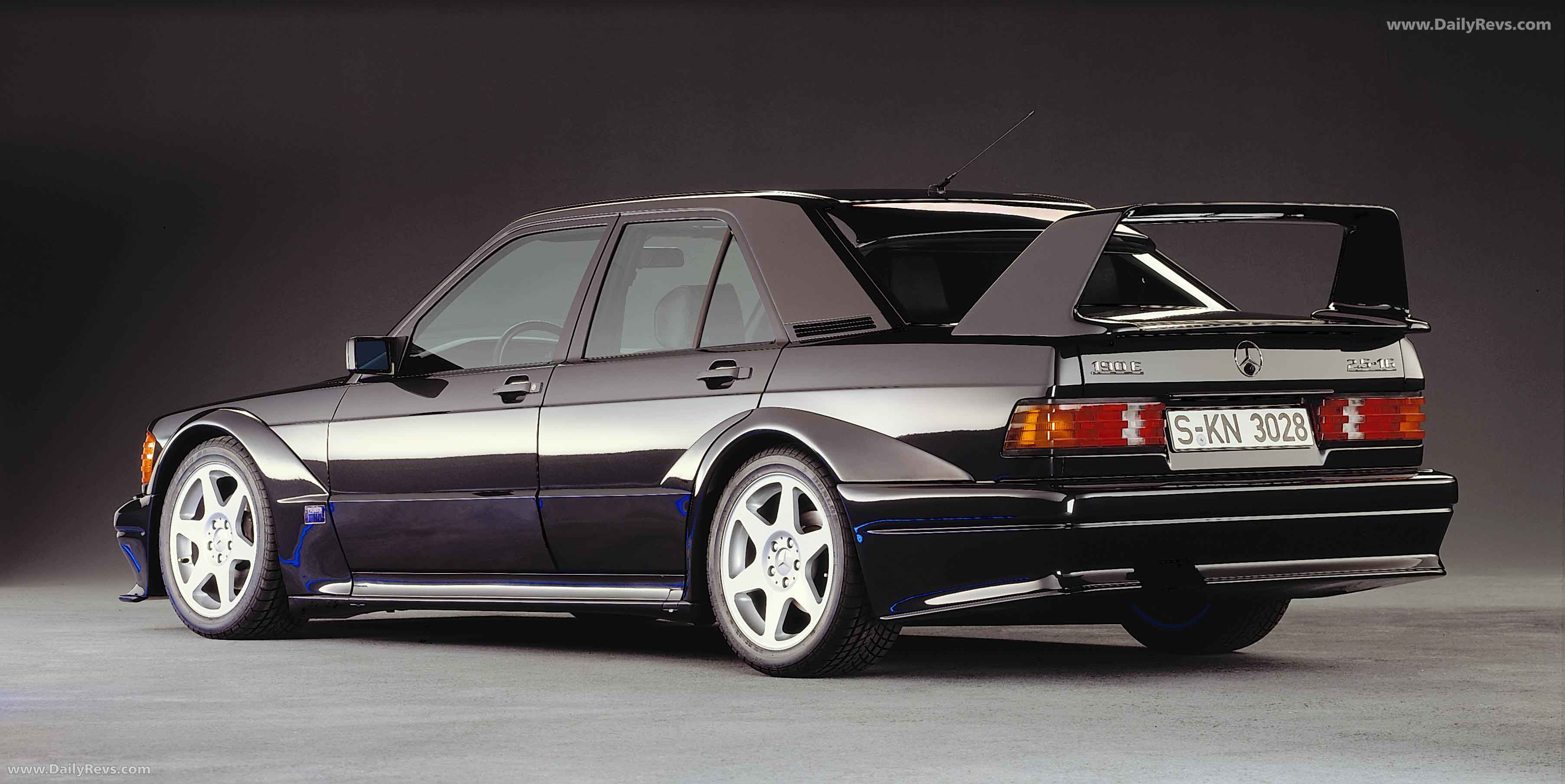 1990 Mercedes-Benz 190E EVO 2 W201 Rear View