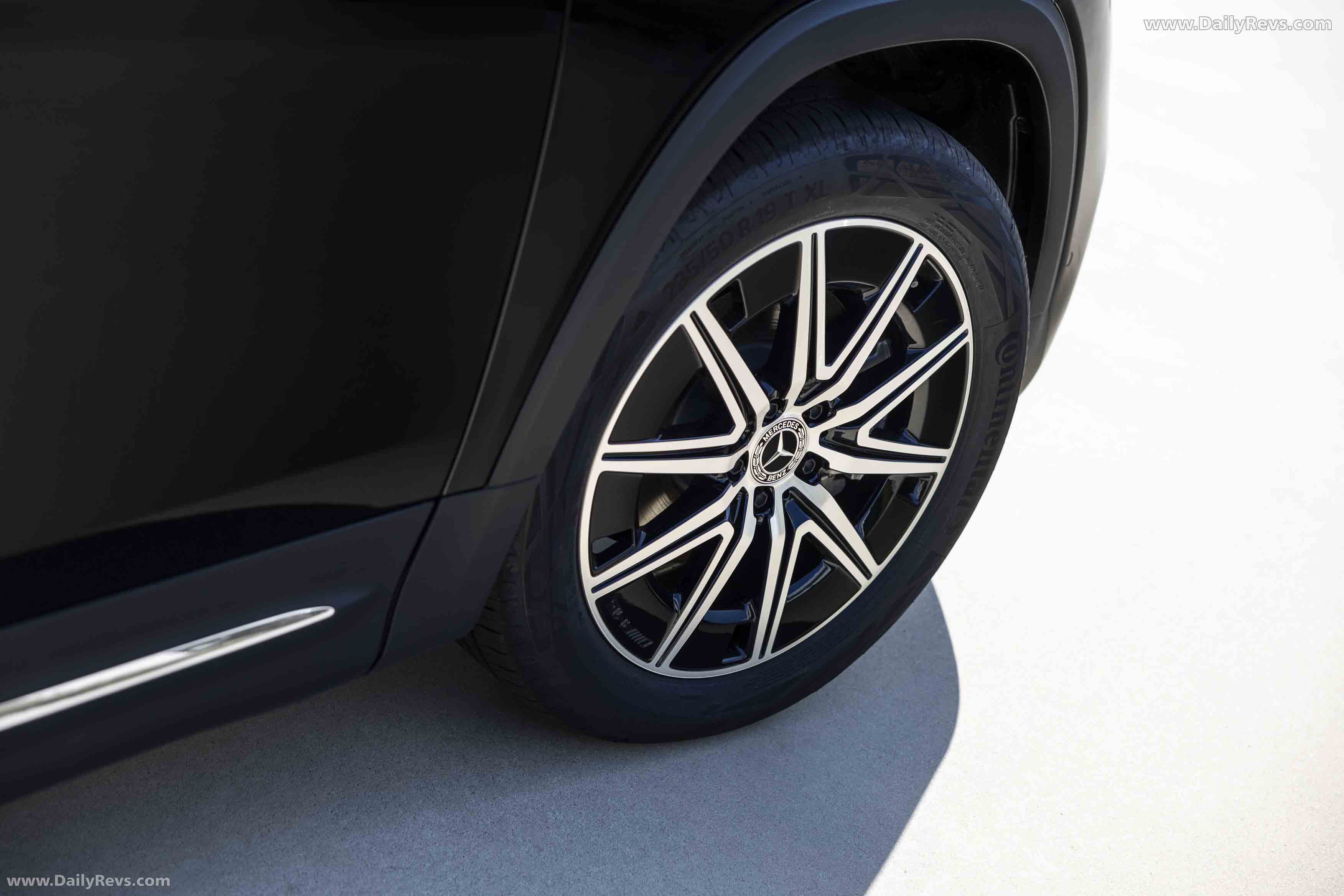 2025 Mercedes-Benz EQB Plus City Edition H243 Exterior