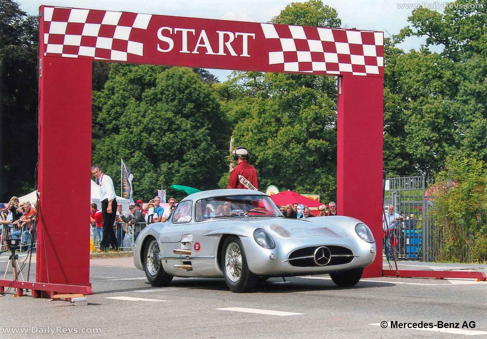 1955 Mercedes-Benz 300 SLR W196 S Front View