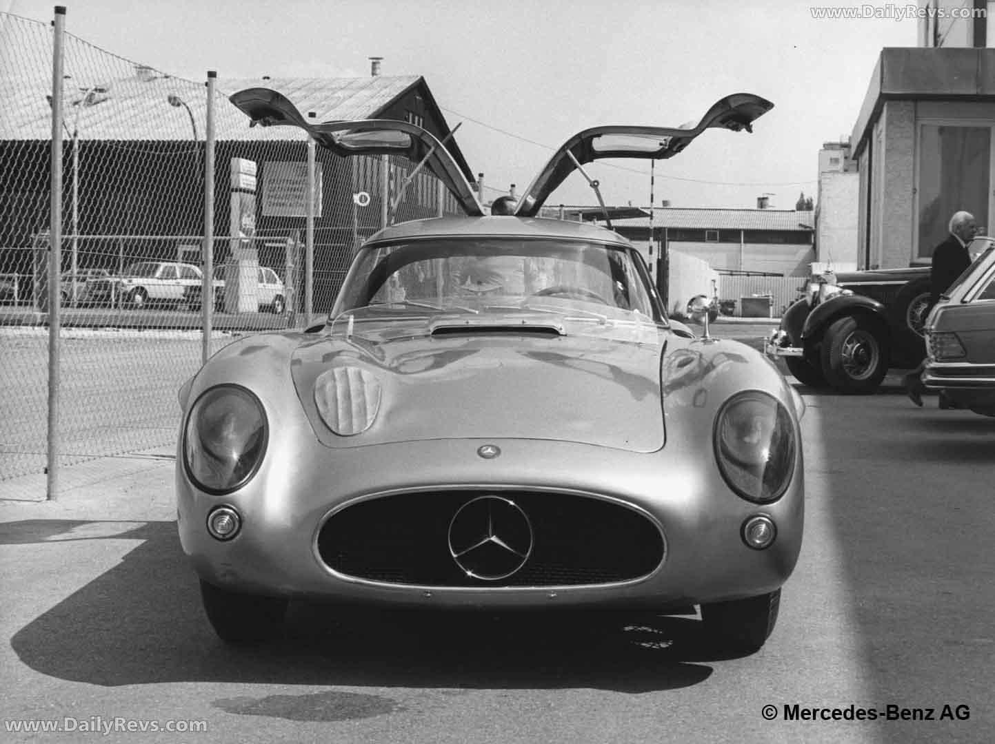 1955 Mercedes-Benz 300 SLR W196 S Front View