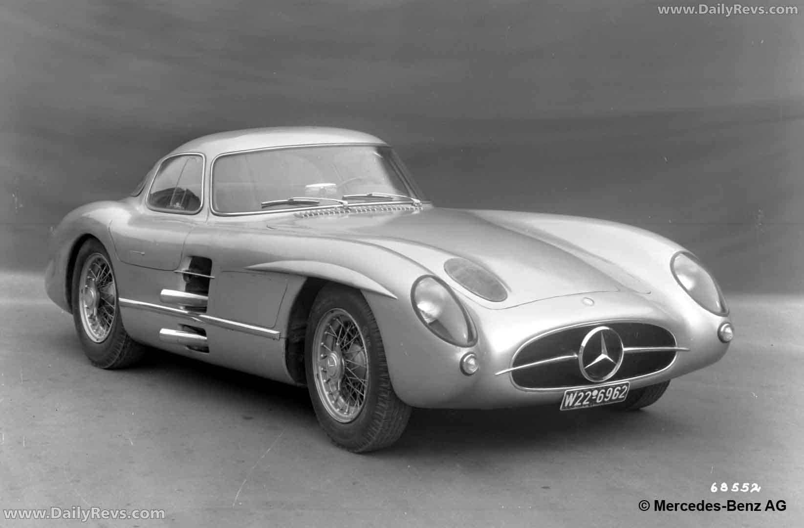 1955 Mercedes-Benz 300 SLR W196 S Front View
