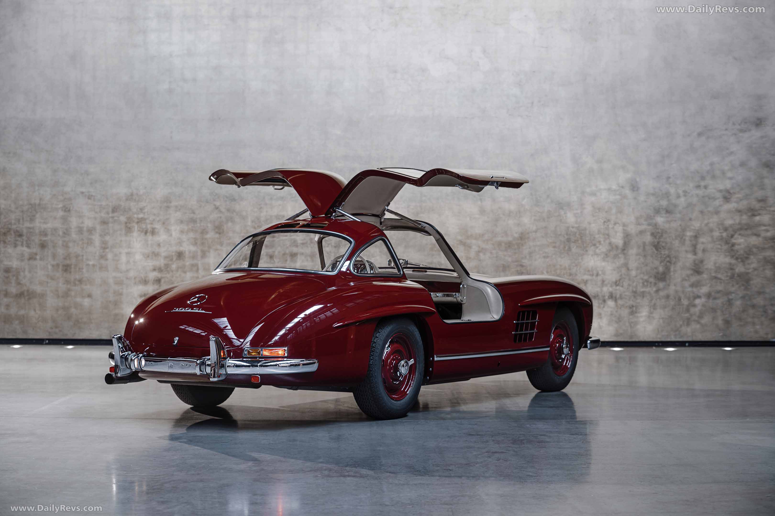 1954 Mercedes-Benz 300 SL Gullwing W198 Rear View