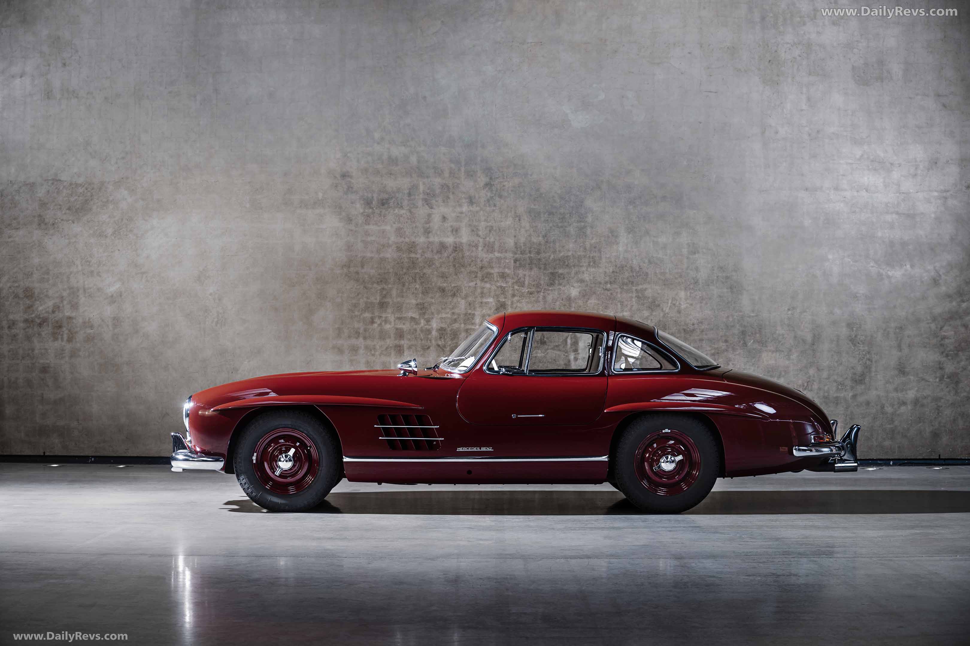 1954 Mercedes-Benz 300 SL Gullwing W198 Side View