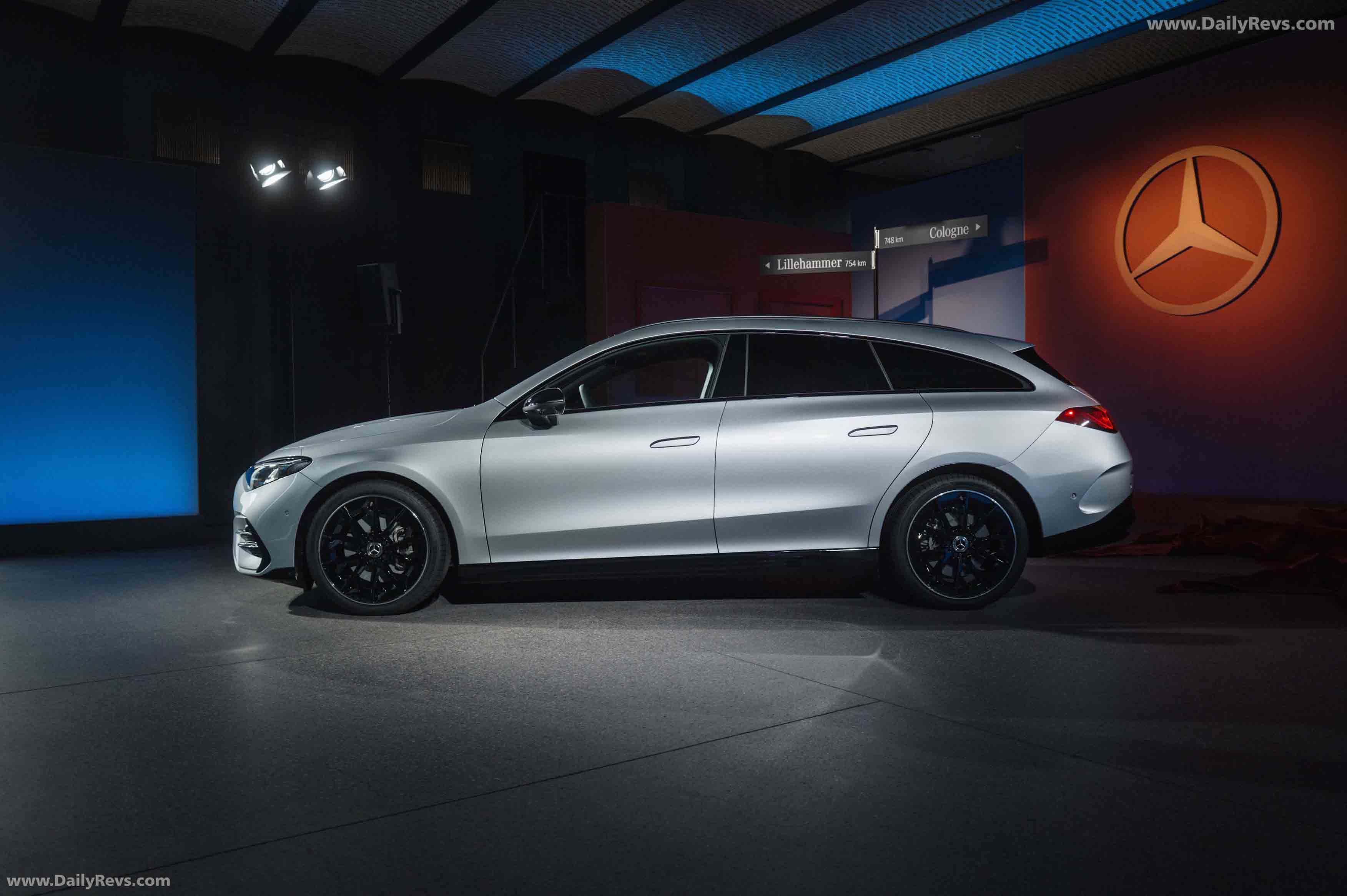2026 Mercedes-Benz CLA Shooting Brake X118 Side View