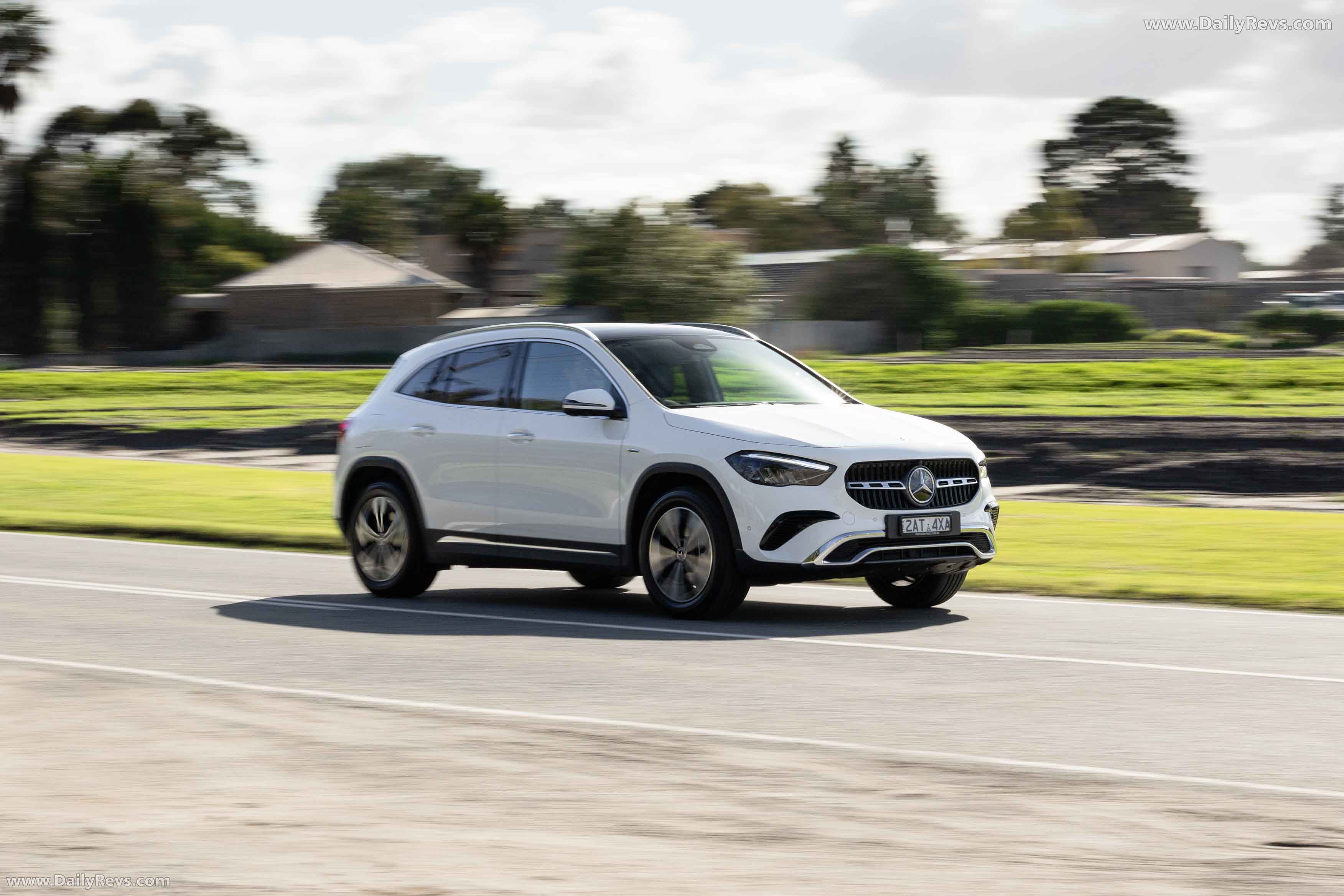 2025 Mercedes-Benz GLA 250e H247 Australian Version Front View