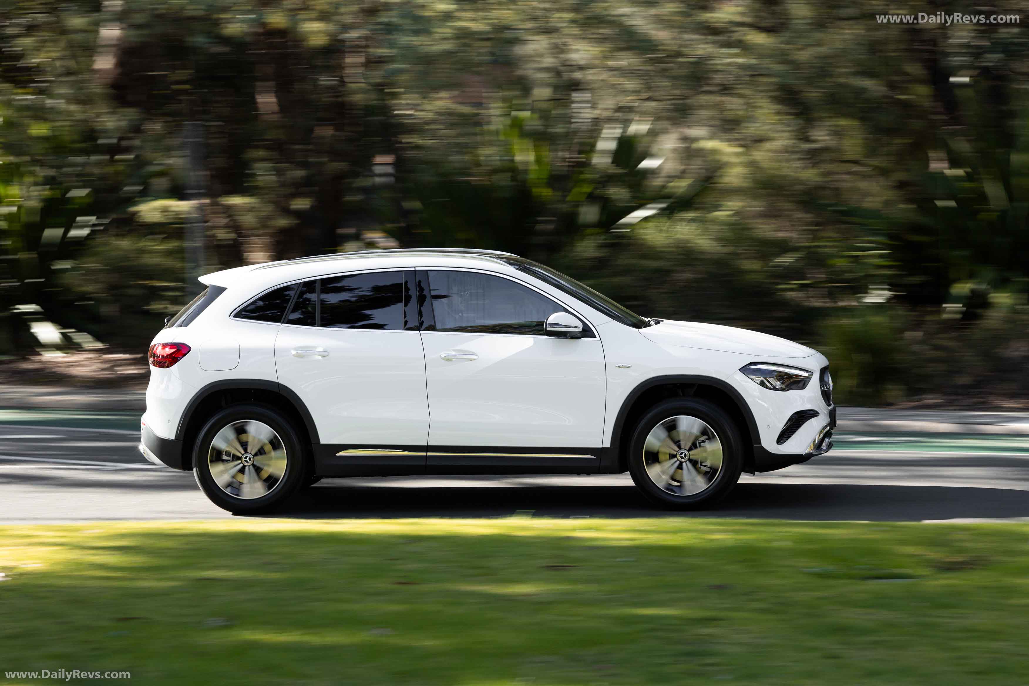 2025 Mercedes-Benz GLA 250e H247 Australian Version Side View