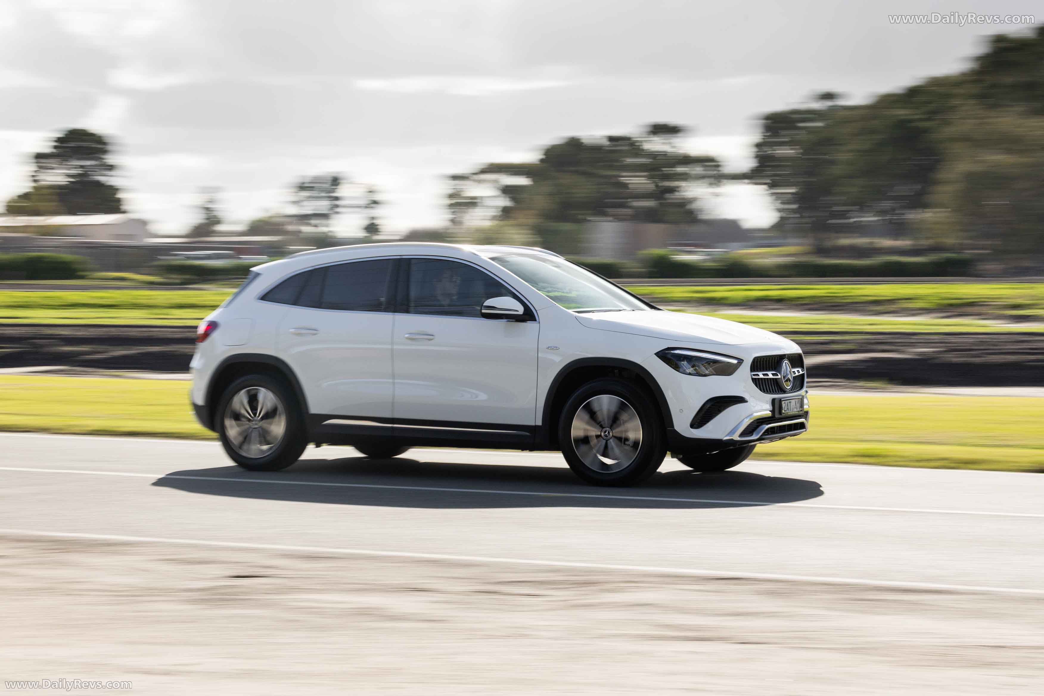 2025 Mercedes-Benz GLA 250e H247 Australian Version Side View