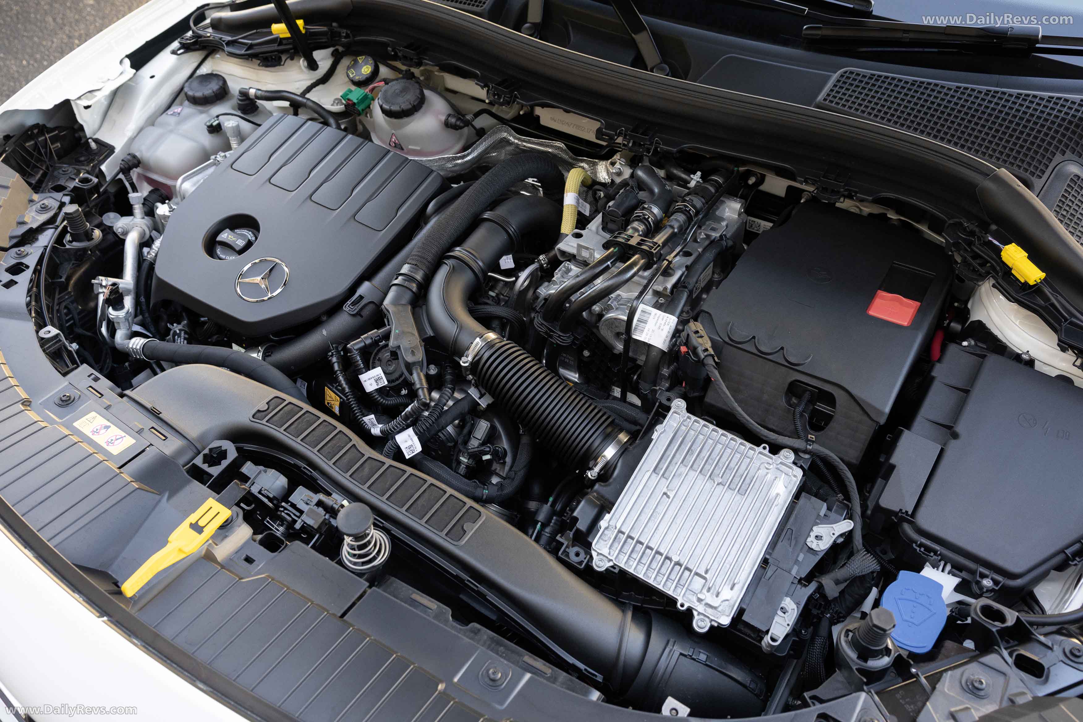 2025 Mercedes-Benz GLA 250e H247 Australian Version Engine