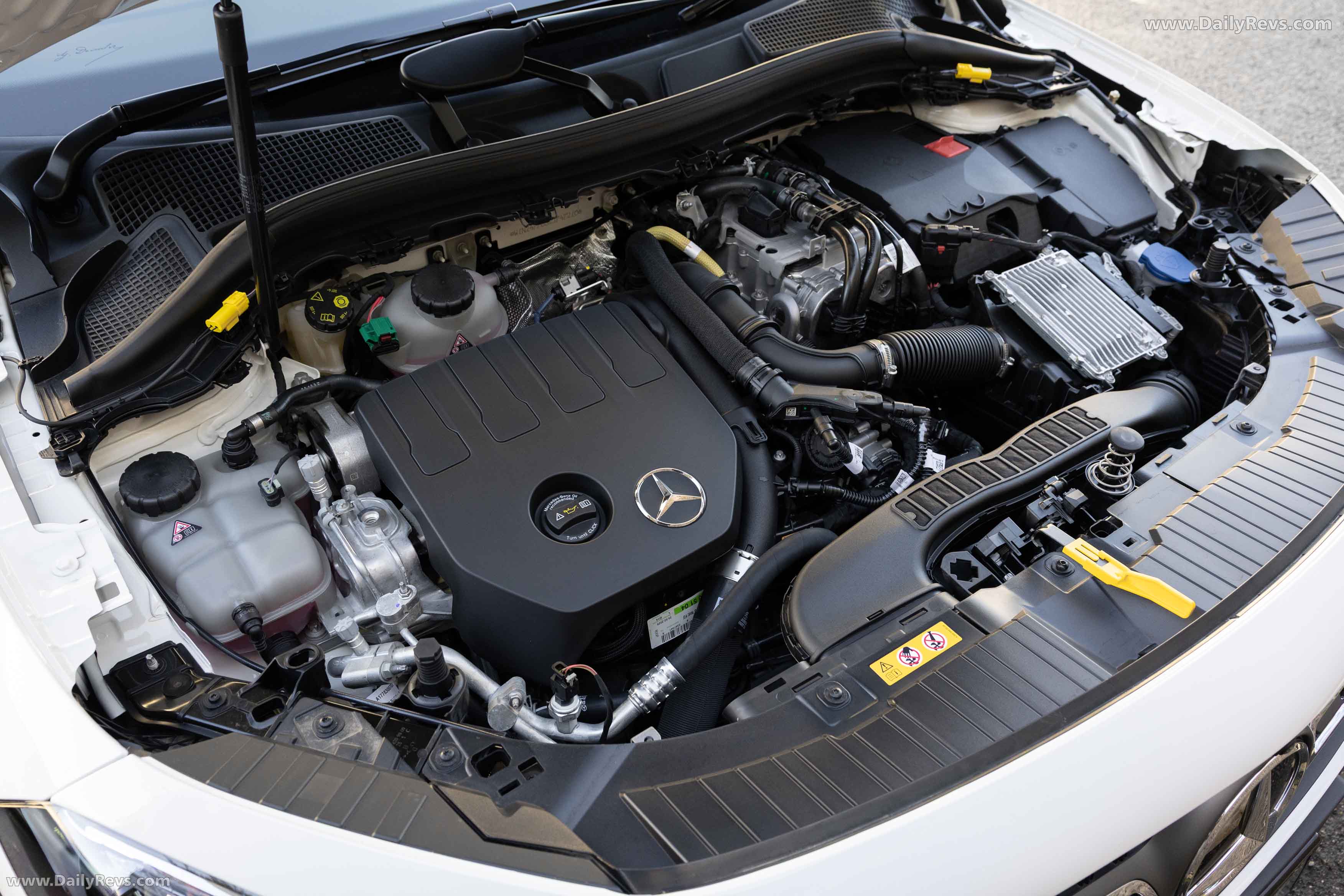 2025 Mercedes-Benz GLA 250e H247 Australian Version Engine