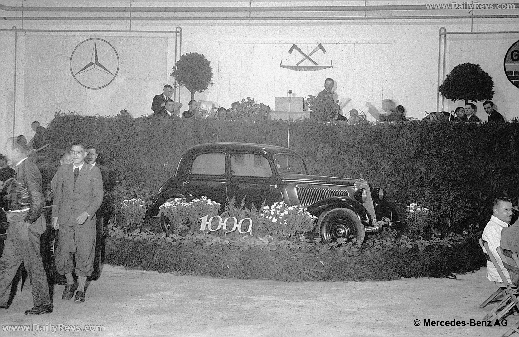 1947 Mercedes-Benz 170 Front View