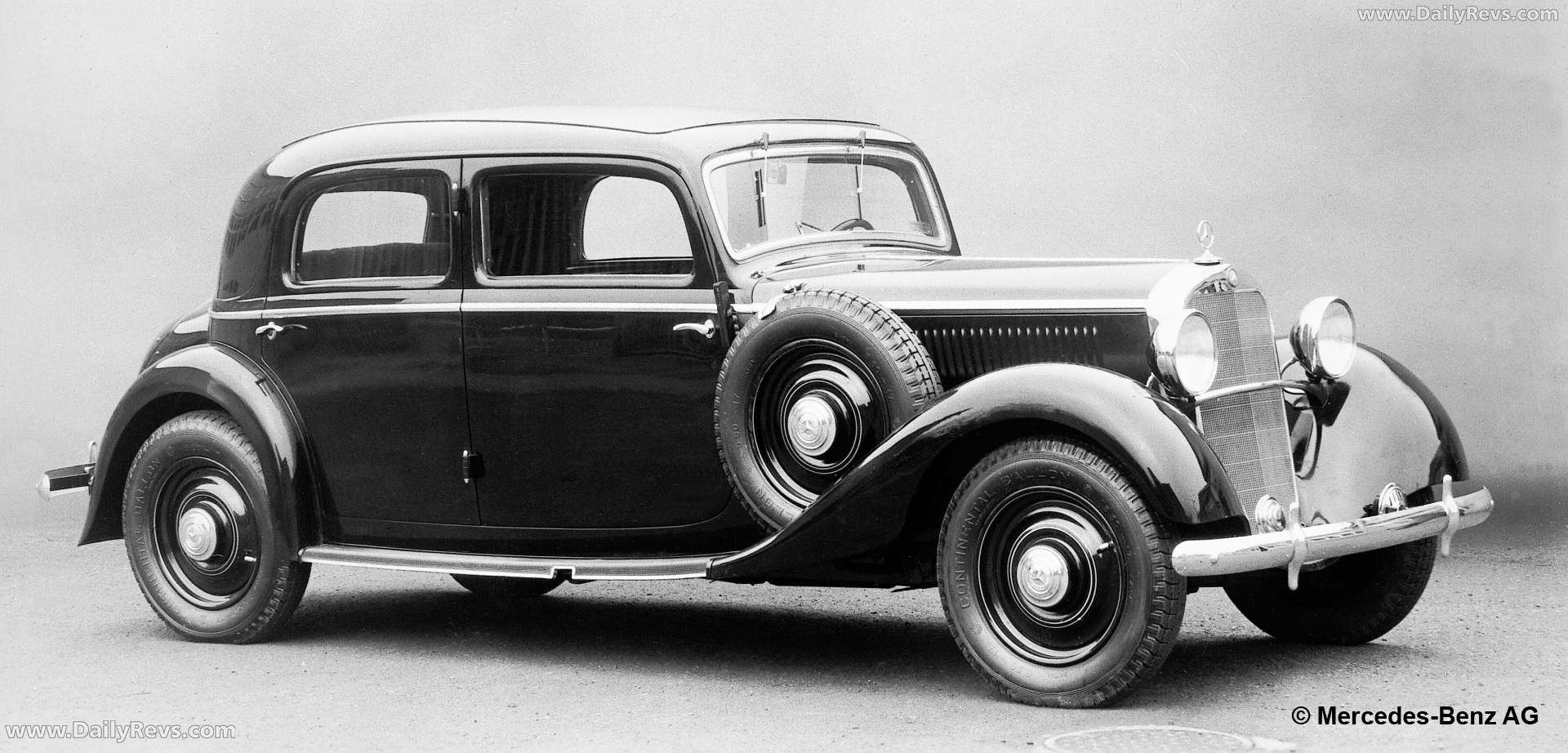1936 Mercedes-Benz 260D W138 Front View