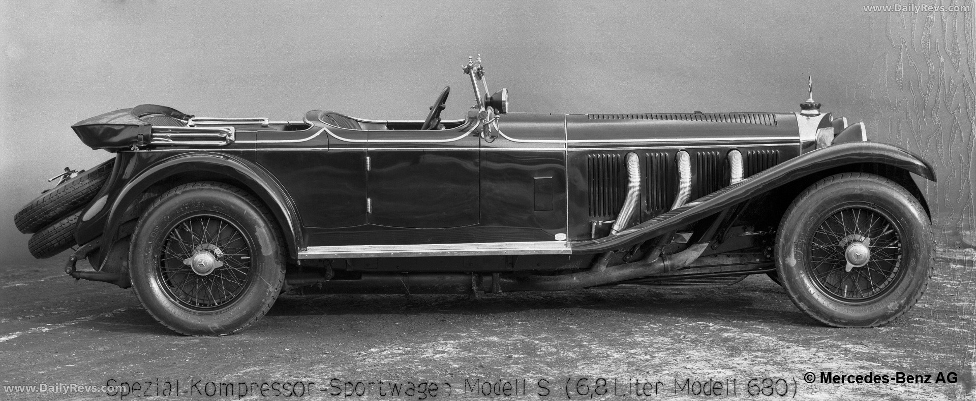 1927 Mercedes-Benz Type S Side View