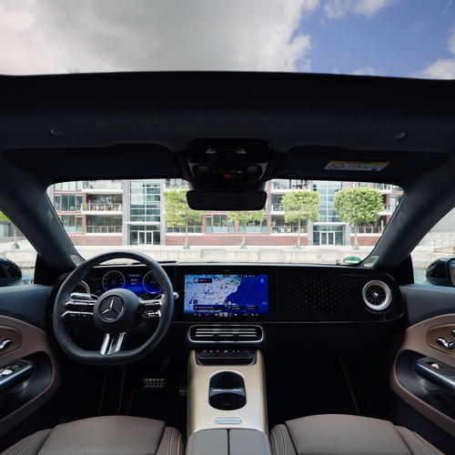 2026 Mercedes-Benz CLA EQ MANUFAKTUR C118 Cosmos Black Magno Interior