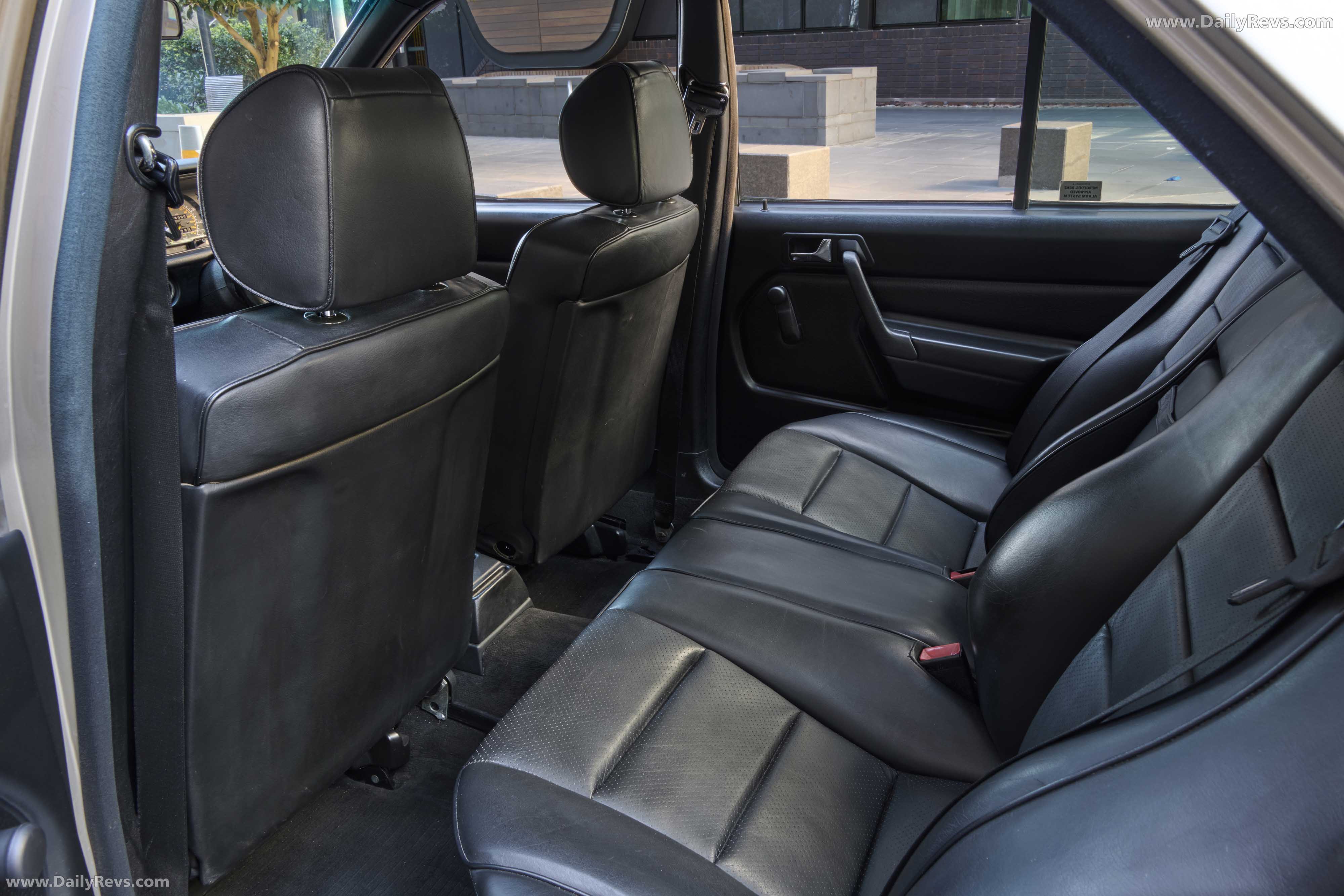 1985 Mercedes-Benz 190E 2.3-16 W201 Interior