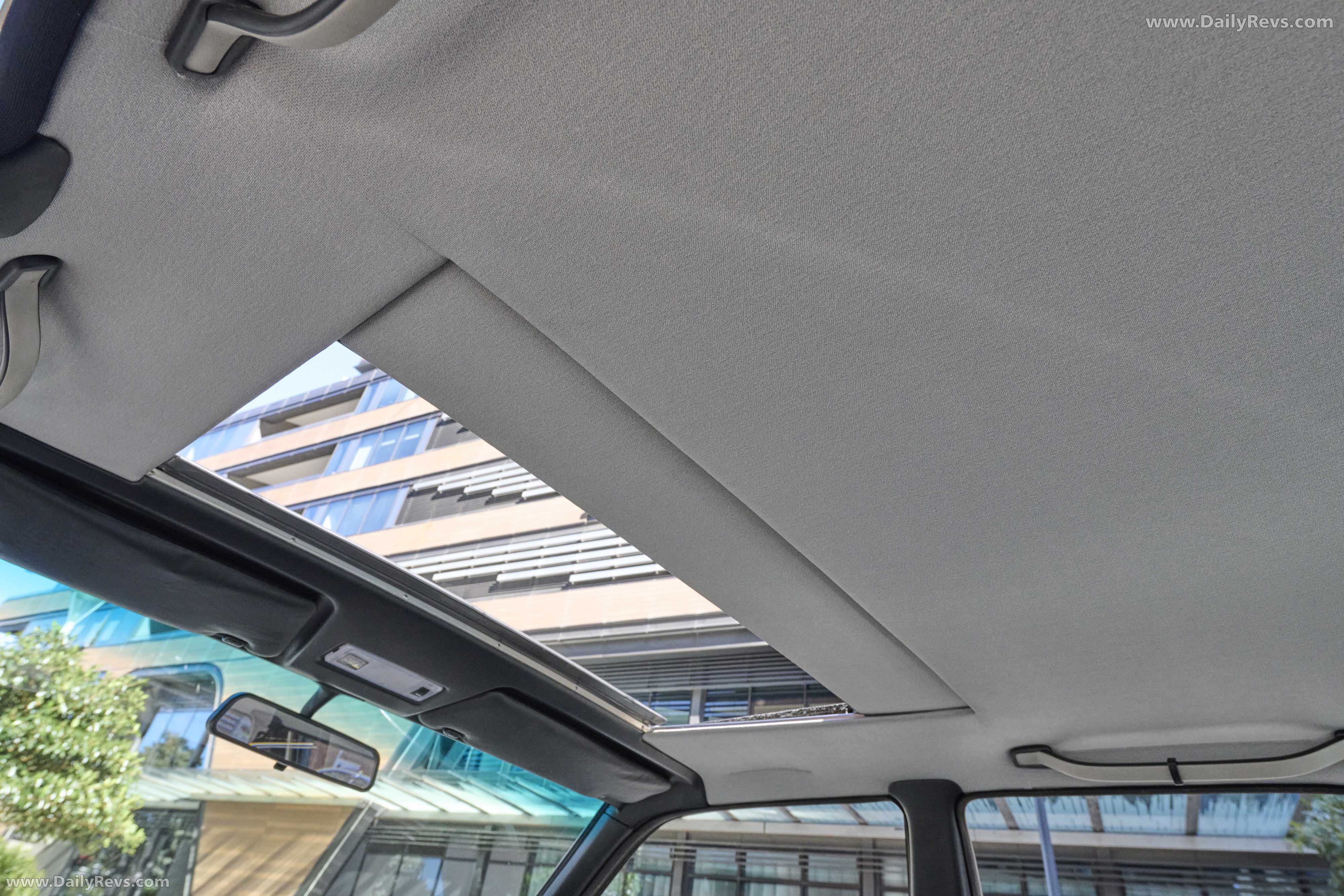 1985 Mercedes-Benz 190E 2.3-16 W201 Interior